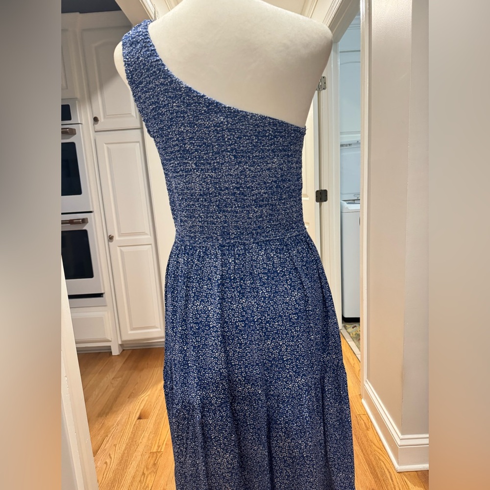 Elegant Blue One-Shoulder Maxi Dress - Picture 8 of 9